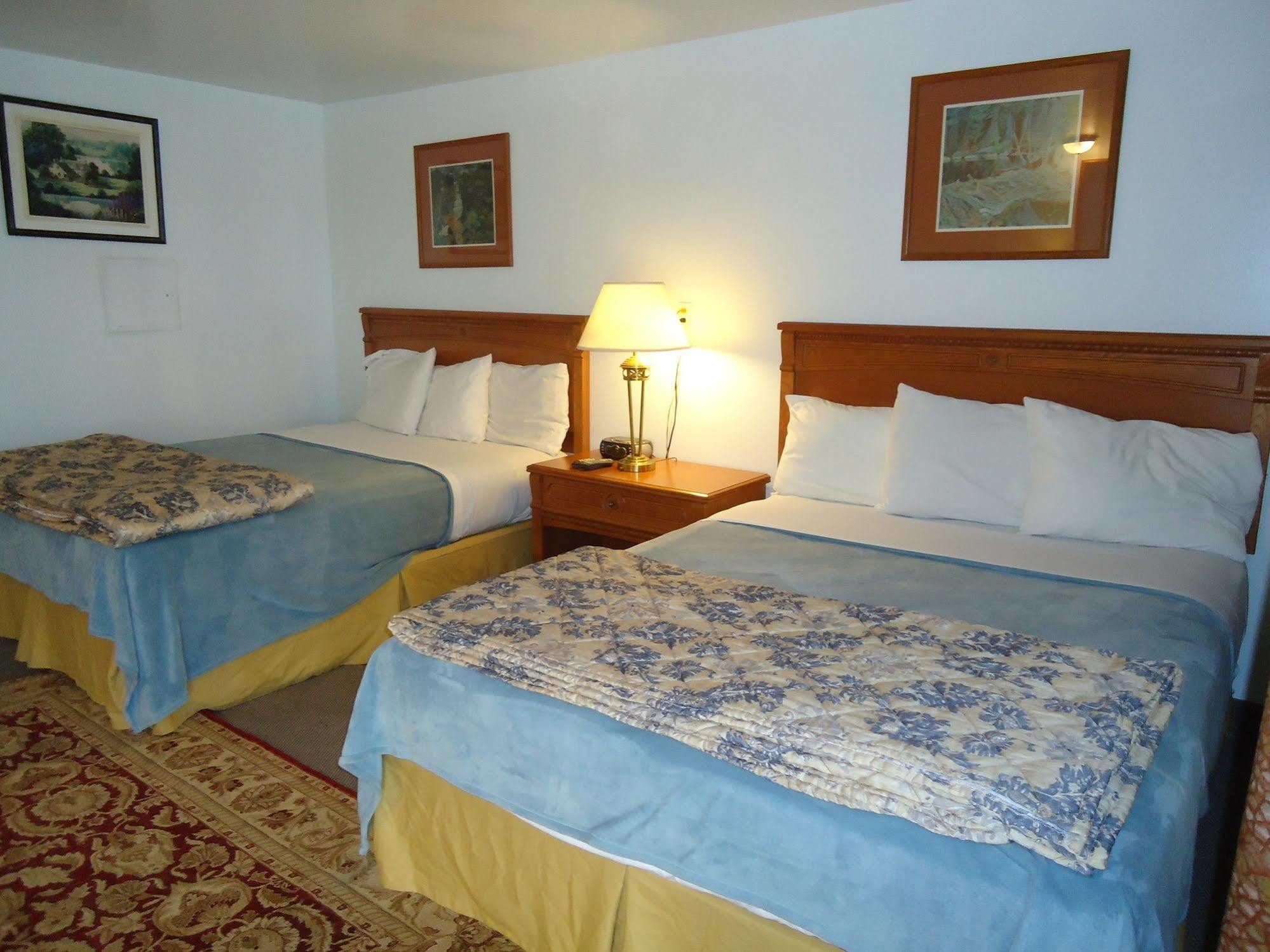 Westmount Motel Woodstock Bagian luar foto